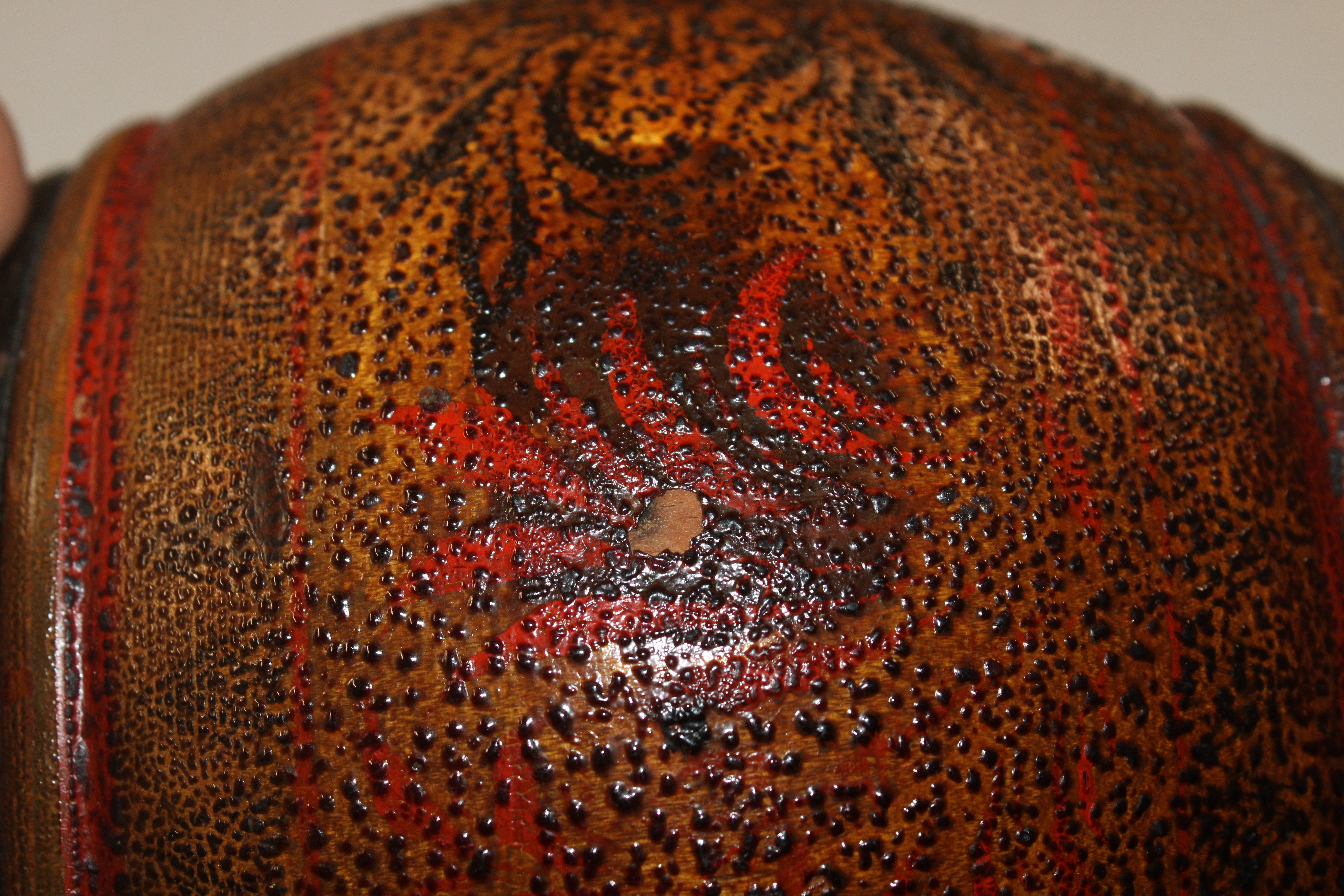 A turned wooden jar and cover - Image 15 of 17