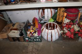 A large quantity of various sundry items to includ