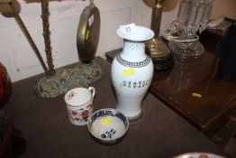 A Chinese decorated vase, a 19th Century floral de