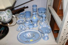 A quantity of Wedgwood jasper ware