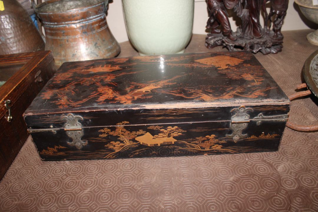 Two oriental lacquered and gilt decorated boxes - Image 12 of 14