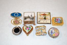 A vintage Del Prado double ended porcelain trinket