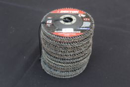 12x Assorted 4½in flap discs. V
