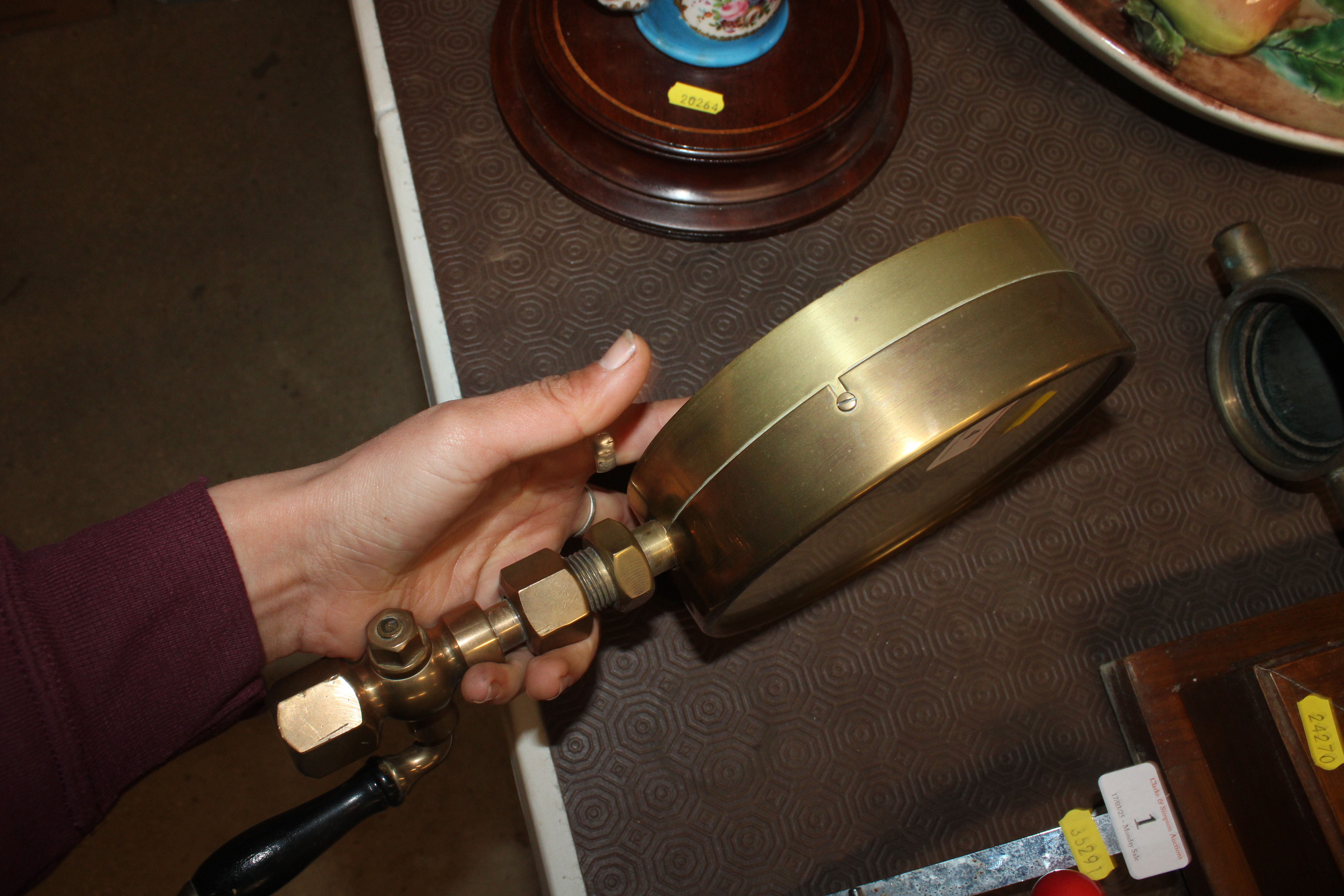 A Budenberg standard test gauge complete with shut - Image 6 of 6