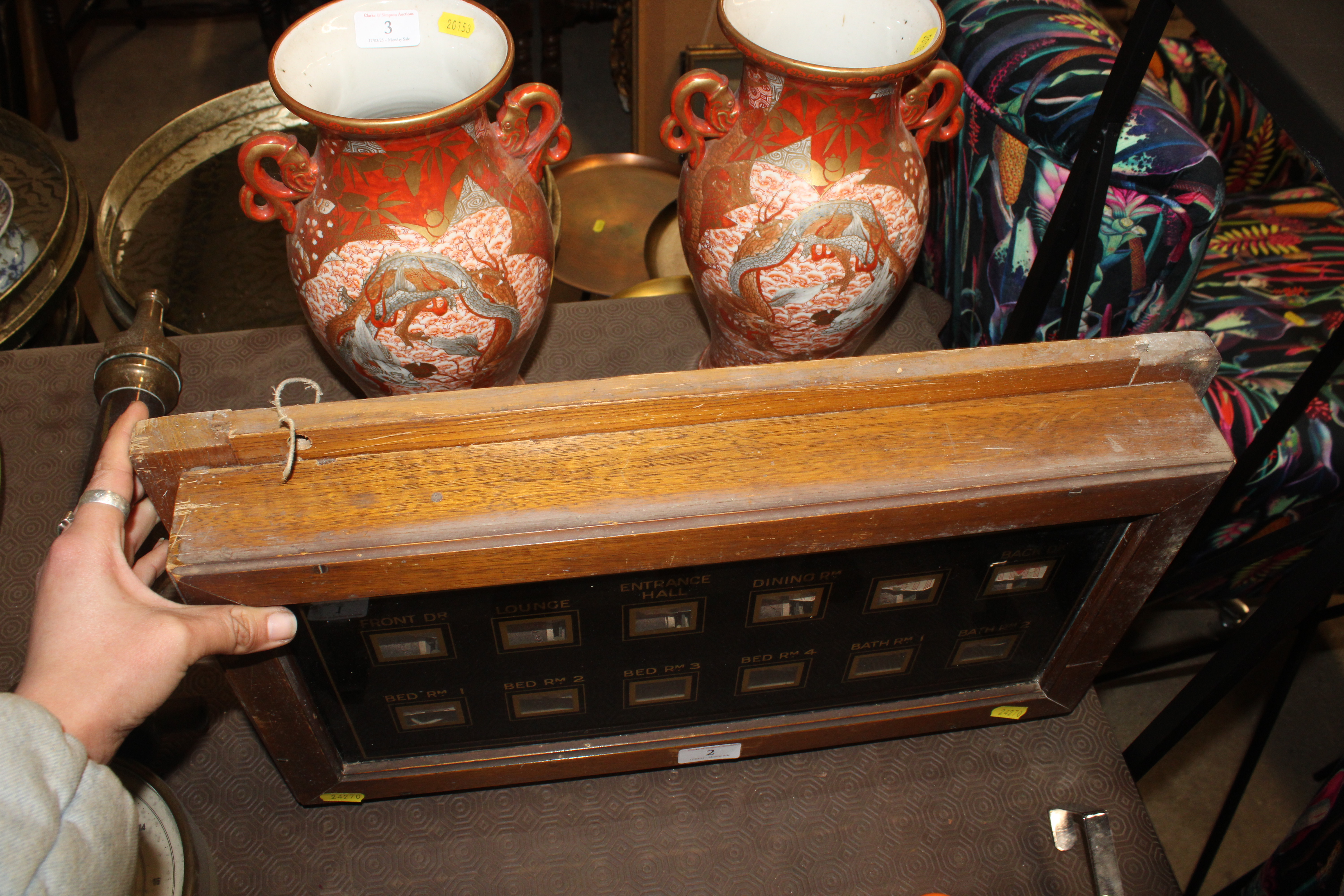 A vintage country house servants bell panel - Image 7 of 9