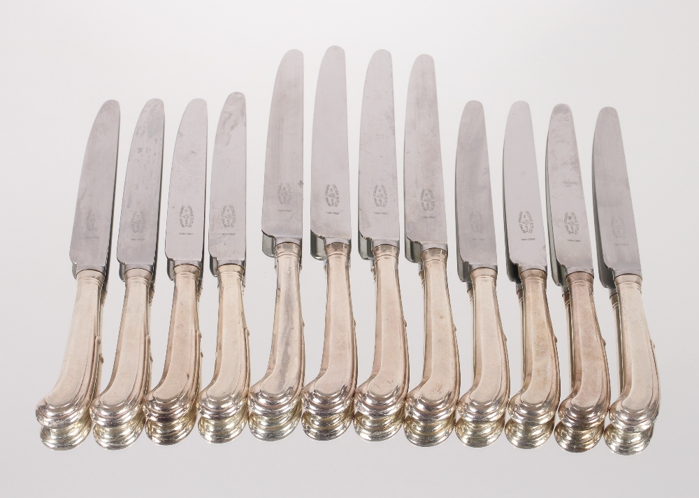 A cased set of six silver handled tea knives; a silver handled cheese knife; a butter knife; four - Image 2 of 3