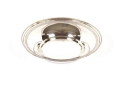 A Sterling shallow bowl, with beaded and pierced border, 18cm dia., 114.14gms