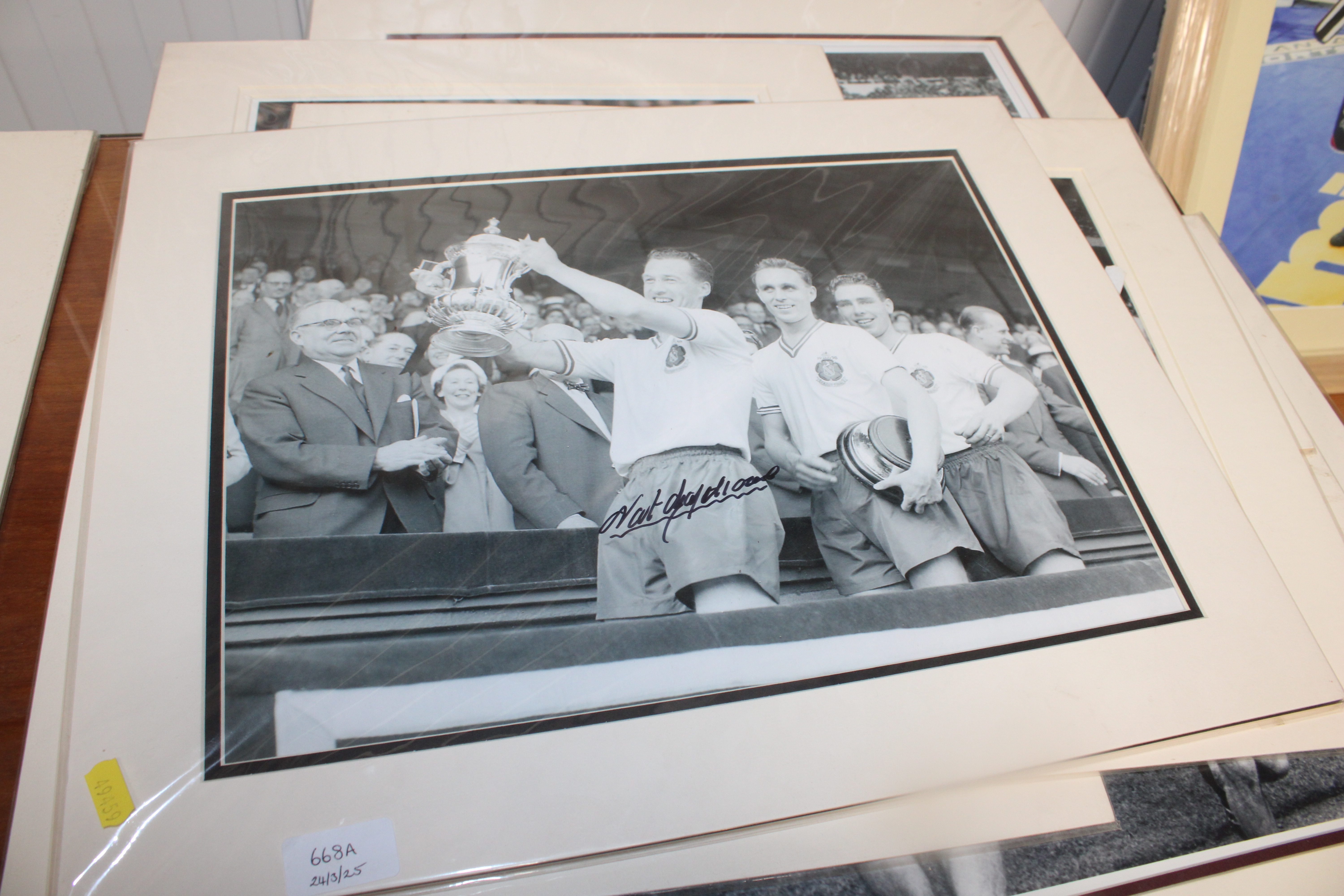 A collection of mounted photographs of footballers - Image 3 of 8