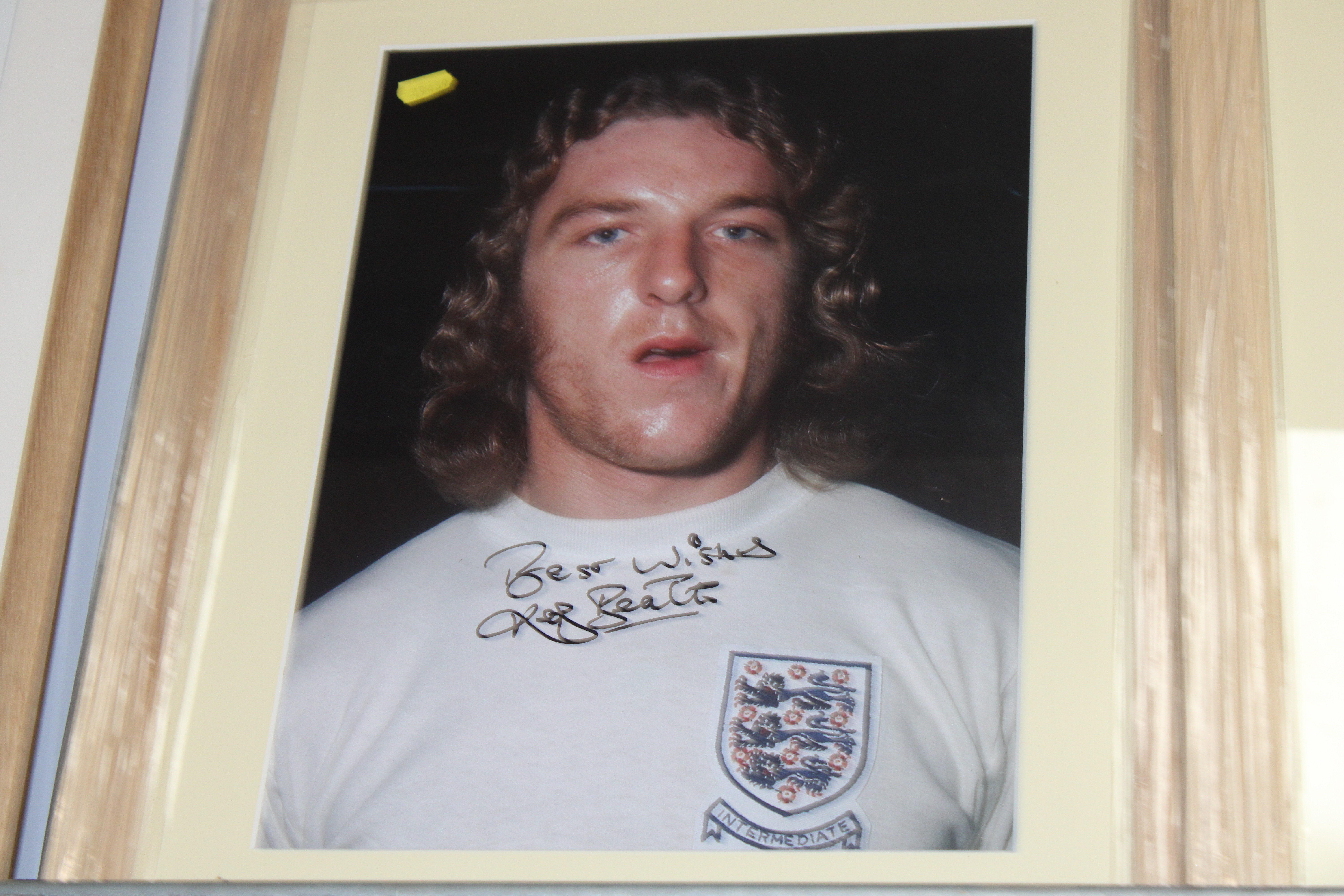 Five framed and glazed prints depicting football p - Image 2 of 6