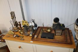 A collection of various metal ware to include cast