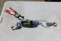 Fencing plies & puller. V