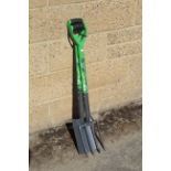 Border fork & spade. V