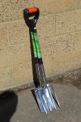 Stainless boarder fork & spade. V