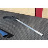 Wire strainer. V