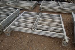 4x Ritchie 2m cattle race hurdles. With 4 pins. Fo