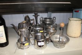 A collection of various silverplated ware includin