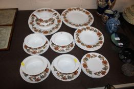 A Susie Cooper Art Nouveau brown pattern dinner se