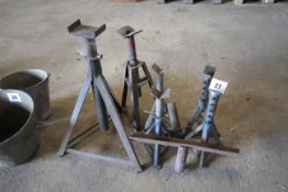 Various axle stands.