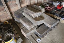 Pallet containing quantity of sleeper jacking bloc