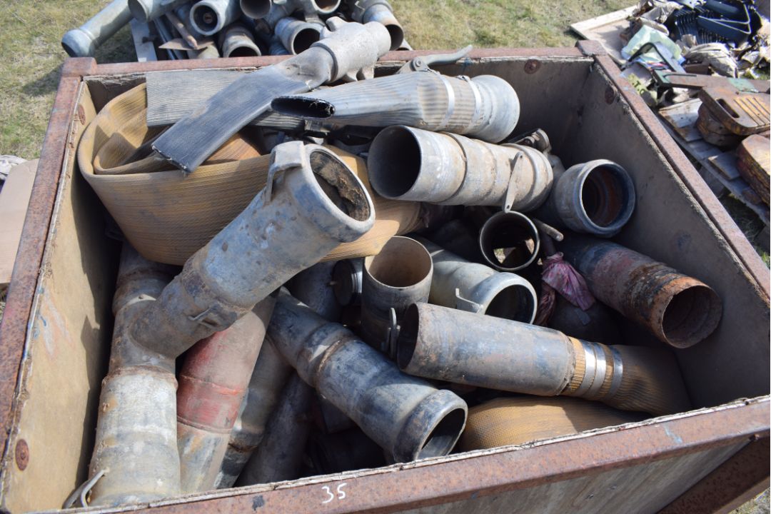 Stillage and pallet containing irrigation fittings - Image 4 of 4