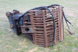Demolition grab to fit Hitachi excavator. With rotator. Previously used on Lot 127.