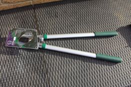 Telescopic bypass lopper. V