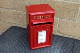 Red postbox (200mm deep). V