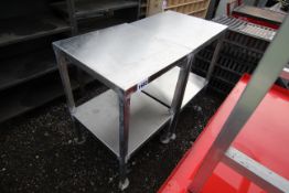 2x stainless steel tables. V
