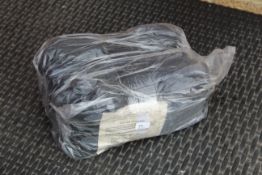 12x Nitrile gloves. V