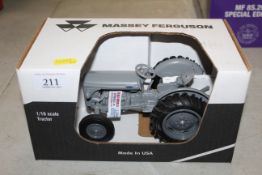 Scale Models Ferguson tractor 1/16. V