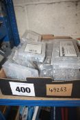 Fixman rivets, Fixman nuts, 4x Fixman wing nuts, 4x Fixman washers, 2x Fixman split pins. V
