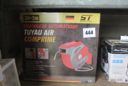 Unused recoil airline. V