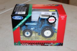 Britains Ford TW20 tractor 1/32. V