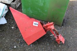 Steketee crop divider.