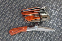 4x British folding pocket knife. V (This item can only be purchased by someone over the age of 18