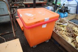 2x wheeled bins. V