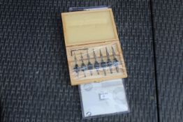 2x wood drill sets. V