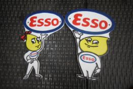 Esso pair sign. V