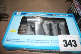 Silverline air hammer set.