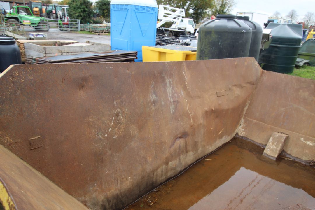 Skip. V - Image 4 of 8