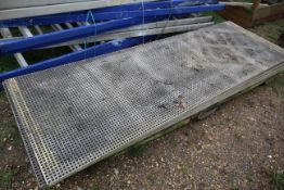 4x 11ft 8 8ft dura composite fibreglass mesh walking boards.