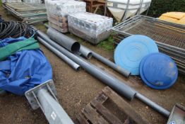 Quantity of various pipe and 2x crates of various pipe fittings.