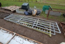 2x part mesh gates, wooden gate and metal gate pos