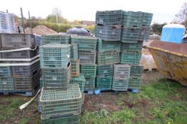 2x pallets green veg crates.