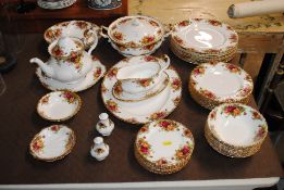 A quantity of Royal Albert tea and dinnerware