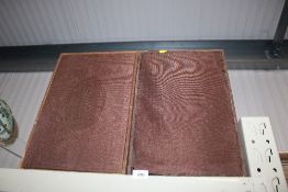A pair of speakers