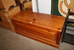 A pine blanket box