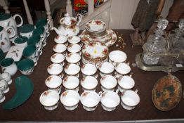 A collection of Royal Albert 'Old Country Roses' patterned tea ware