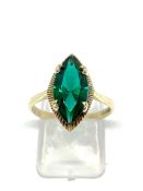Marquise green stone ring 9ct gold, overall weight 2.