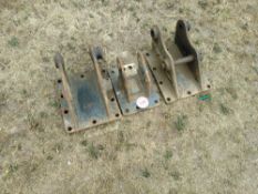 3 x Mini Digger Bucket Heads Stocks